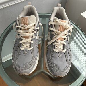 NEW BALANCE 1906R Sneakers